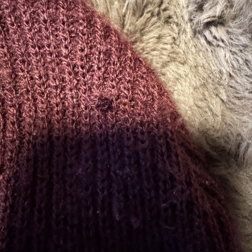 Neff Maroon Ribbed Beanie - Picture 3 of 3
